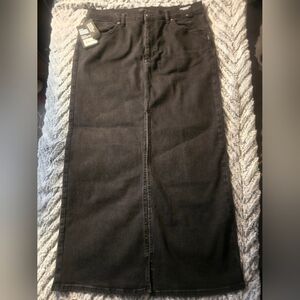 'SILVER' LONG JEAN MAXI SKIRT! NWT Size 32 Waist.